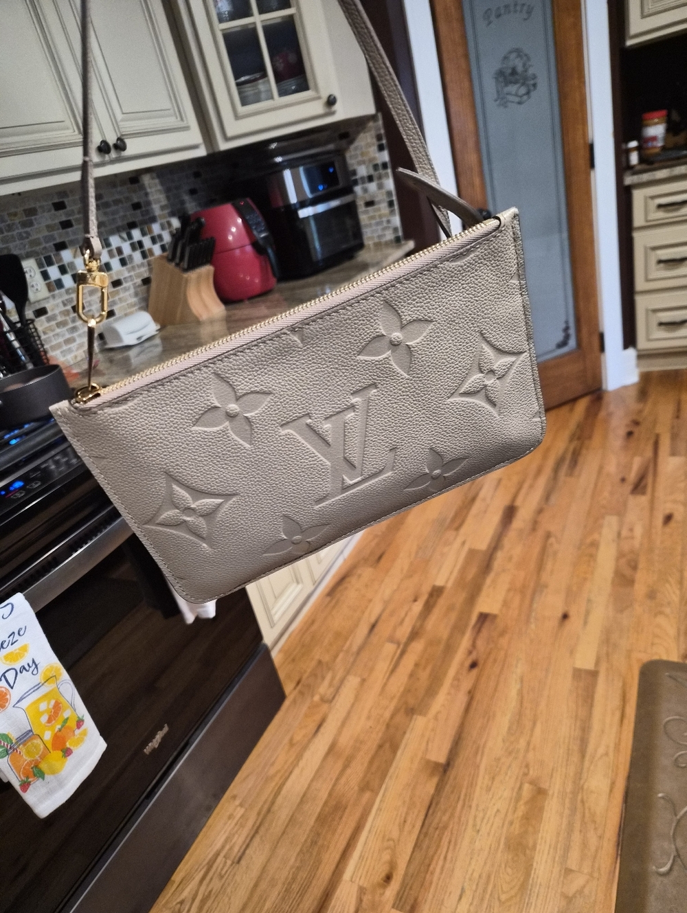 Authentic Louis Vuitton NEVERFULL Pouchette ONLY Color Turtledove FREE SHIPPING! - Picture 10 of 10